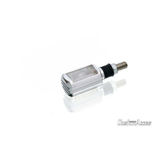 Carica l'immagine nel visualizzatore di Gallery, CUSTOM ACCES FRECCE A LED MODELLO CAPSULA-2 COLORE INOX - COD. IC0002J - Lenti trasparenti. Non omologato. Dimensioni: 66x24 mm.