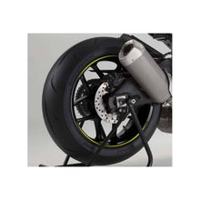 Carica l'immagine nel visualizzatore di Gallery, PUIG ADESIVI CERCHI PREMIUM GIALLO FLUO - Kit con 8 strisce adesive, protegge la moto da graffi e raggi UV - COD. 8431G