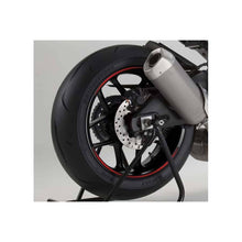 Carica l'immagine nel visualizzatore di Gallery, PUIG ADESIVI CERCHI PREMIUM ROSSO FLUO - Kit con 8 strisce adesive, protegge la moto da graffi e raggi UV - COD. 8431R