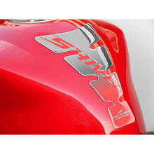 Carica l'immagine nel visualizzatore di Gallery, PUIG ADESIVI PROTEZIONE SERBATOIO SPIRIT PER APRILIA SHIVER 750 GT 08-16 SILVER