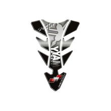 Carica l'immagine nel visualizzatore di Gallery, PUIG ADESIVO PROTEZIONE SERBATOIO MOD. FUTURE PER YAMAHA SILVER - COD. 5635P - Protegge la moto da graffi e raggi UV.
