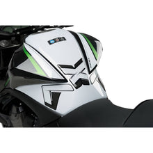Carica l'immagine nel visualizzatore di Gallery, PUIG ADESIVO SERBATOIO KAWASAKI Z800 13-16 CARBON LOOK