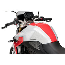 Carica l'immagine nel visualizzatore di Gallery, PUIG ADESIVO SERBATOIO SPECIFICO LATERALE BMW F900 R 20-24 TRASPARENTE