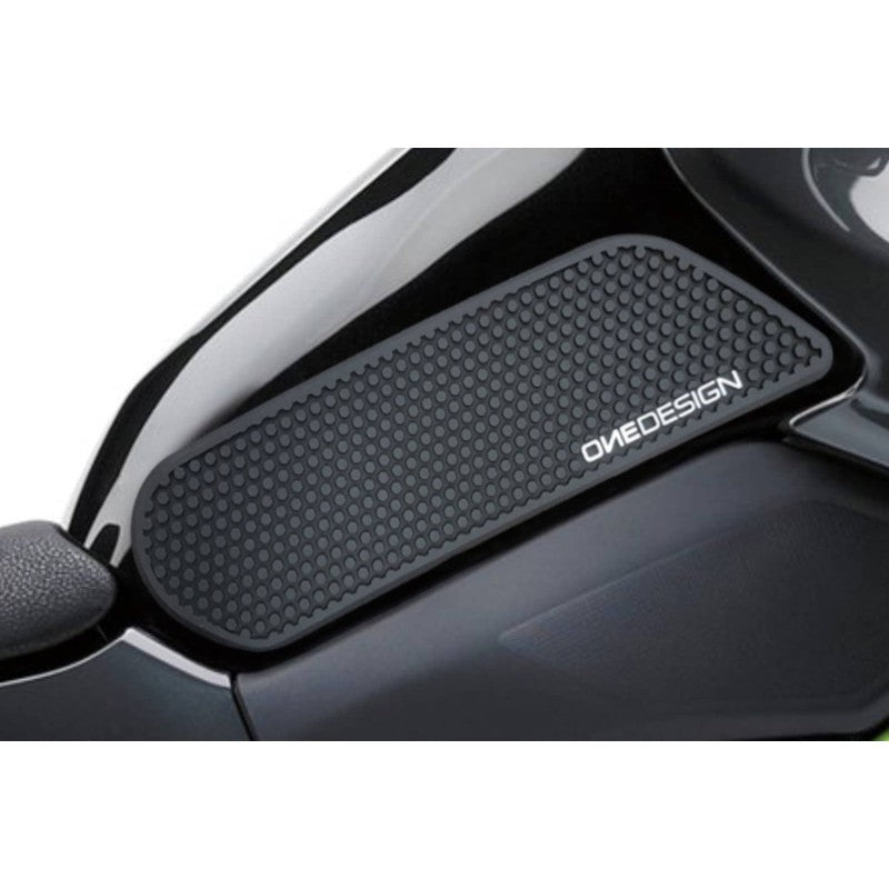 PUIG ADESIVO SERBATOIO SPECIFICO LATERALE PER KAWASAKI Z900 20-21 NERO