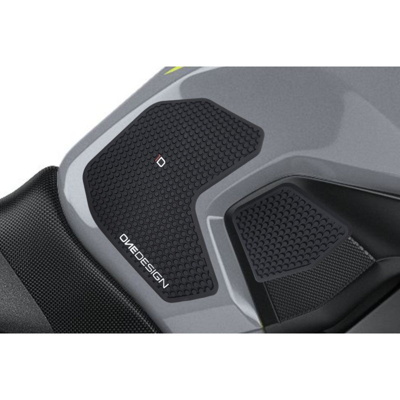 PUIG ADESIVO SERBATOIO SPECIFICO LATERALE YAMAHA MT-09 SPORT TRACKER 13-16 NERO