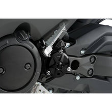 Carica l'immagine nel visualizzatore di Gallery, PUIG COPRI-PERNO FORCELLONE YAMAHA T-MAX MAX TECH 560 20-21 NERO