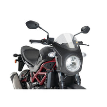 Carica l'immagine nel visualizzatore di Gallery, PUIG CUPOLINO SEMICARENATO PER SUZUKI SV650 16-25 FUME CHIARO-CARBON