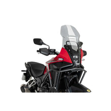 Carica l'immagine nel visualizzatore di Gallery, PUIG CUPOLINO TOURING HONDA NX 500 24-25 FUME CHIARO