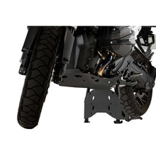 Carica l'immagine nel visualizzatore di Gallery, PUIG ESTENSIONE PROTEZIONE MOTORE PER CAVALLETTO CENTRALE BMW R1300 GS ADVENTURE 24-25 NERO