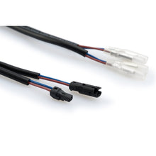 Carica l'immagine nel visualizzatore di Gallery, [ESEMPIO] PUIG FRECCE APRILIA CAPONORD 1200 13-17 - Kit e cablaggio - Kit Plug&amp;Play Frecce Nero · 20627N