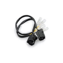 Carica l'immagine nel visualizzatore di Gallery, [ESEMPIO] PUIG FRECCE APRILIA CAPONORD 1200 13-17 - Kit e cablaggio - Kit Plug&amp;Play Frecce posteriori Nero · 3704N