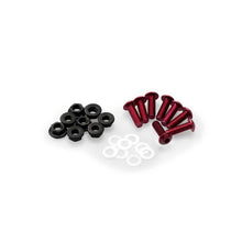 Carica l'immagine nel visualizzatore di Gallery, PUIG KIT VITI ANODIZZATE M5 PER CUPOLINI COLORE ROSSO 