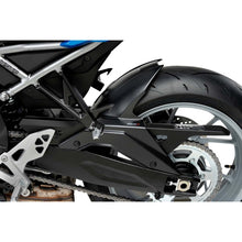 Carica l'immagine nel visualizzatore di Gallery, PUIG PARAFANGO POSTERIORE SUZUKI GSX-8R 24-25 CARBON LOOK