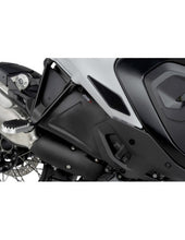 Carica l'immagine nel visualizzatore di Gallery, PUIG SPOILER POSTERIORE PER BMW R1300 GS TRIPLE BLACK 23-25 NERO OPACO