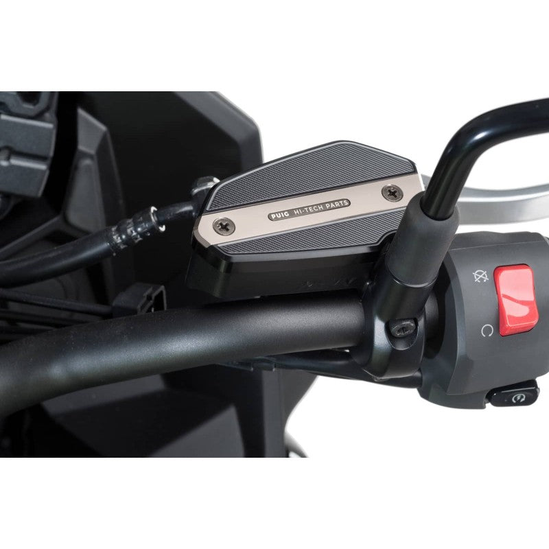 PUIG TAPPO SERBATOIO ANTERIORE PER FLUIDO FRENO PER KAWASAKI VERSYS 650 10-14 SILVER