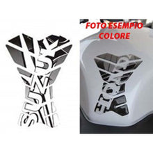 Carica l'immagine nel visualizzatore di Gallery, RACINGBIKE ADESIVI PROTEZIONE SERBATOIO SUZUKI CARBON LOOK - COD. RB7003C -OFFERTA